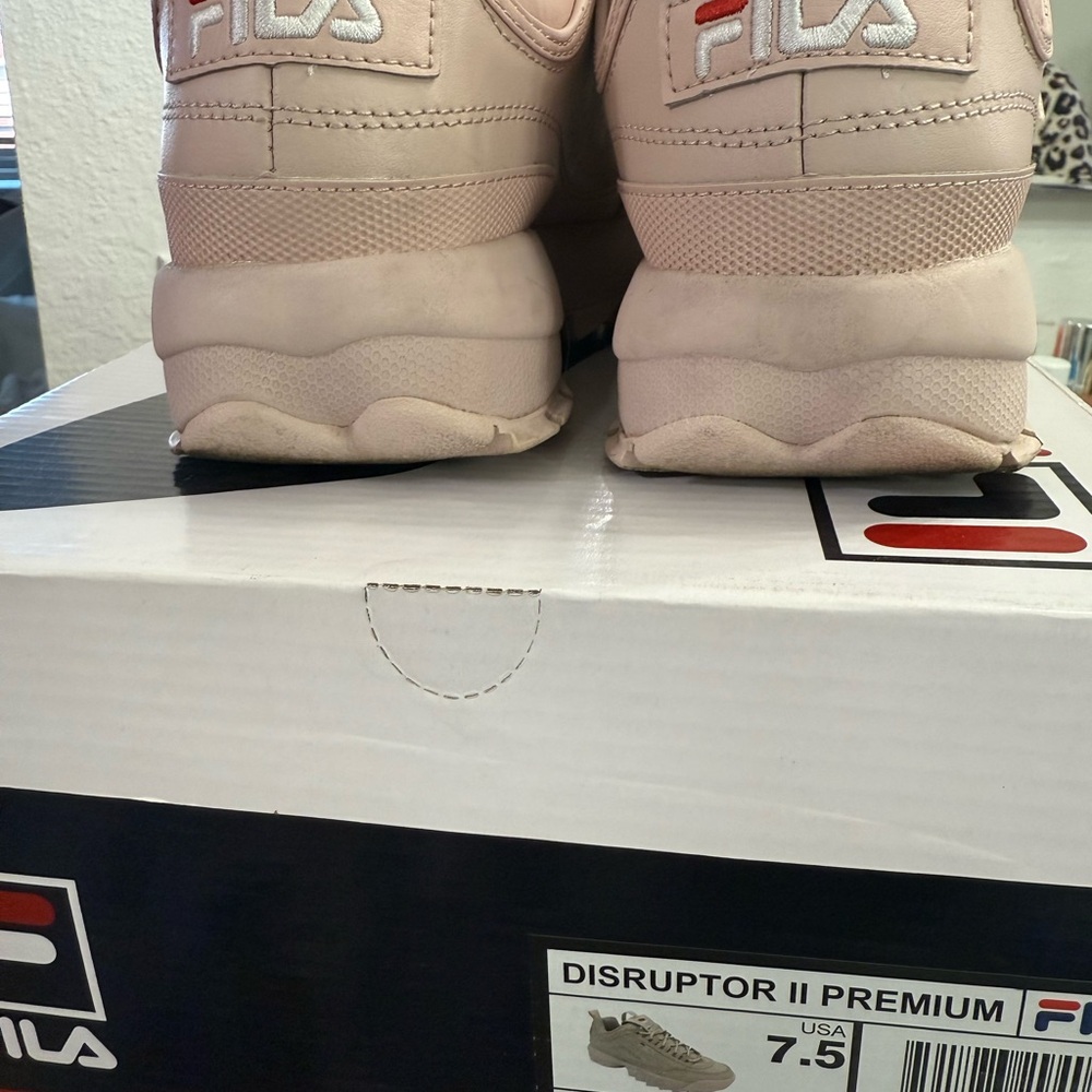 Fila Pink Sneakers Retro-Inspired Chunky Design